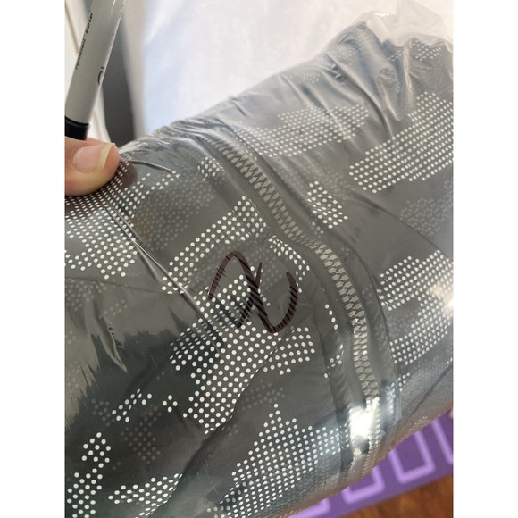 New Balance Black Fleece Full Zip Jacket Men's Size L Camo Print - Picture 11 of 11